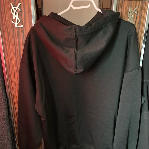 H&M Pullover Hoodie (Lux) - Picture 2 of 3